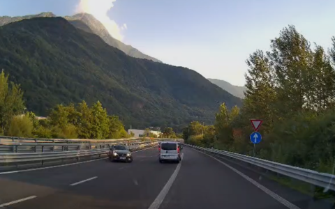Contromano sulla Statale 36, il Soccorso Bellanese evita il peggio: tragedia sfiorata al Trivio di Fuentes