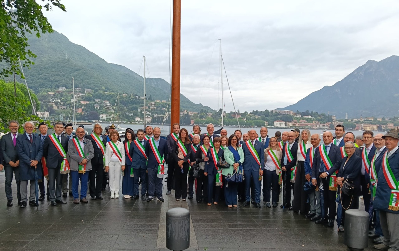 Sotto il Tricolore…. e la pioggia: Lecco celebra gli 80 anni della Repubblica Italiana