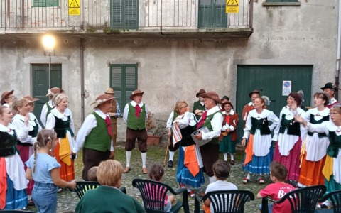 Grande successo all’evento “4 Lati di Cielo”: centro storico in festa tra musica e sapori