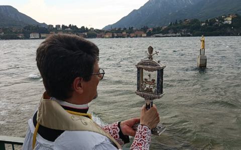 Lecco, la Festa del Lago e della Montagna tra vento e fede: 70 anni di tradizione che non si fermano