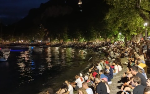 Vento troppo forte a Lecco: rinviati a lunedì i fuochi
