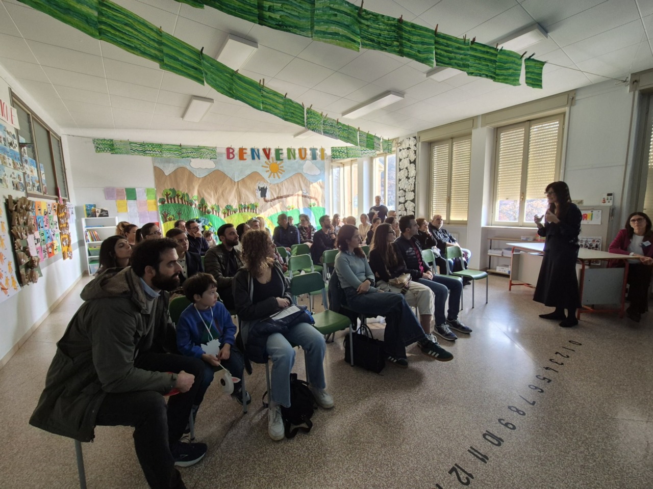 Inglese, animali, teatro e ponti all’Open Day della “Pietro Scola”