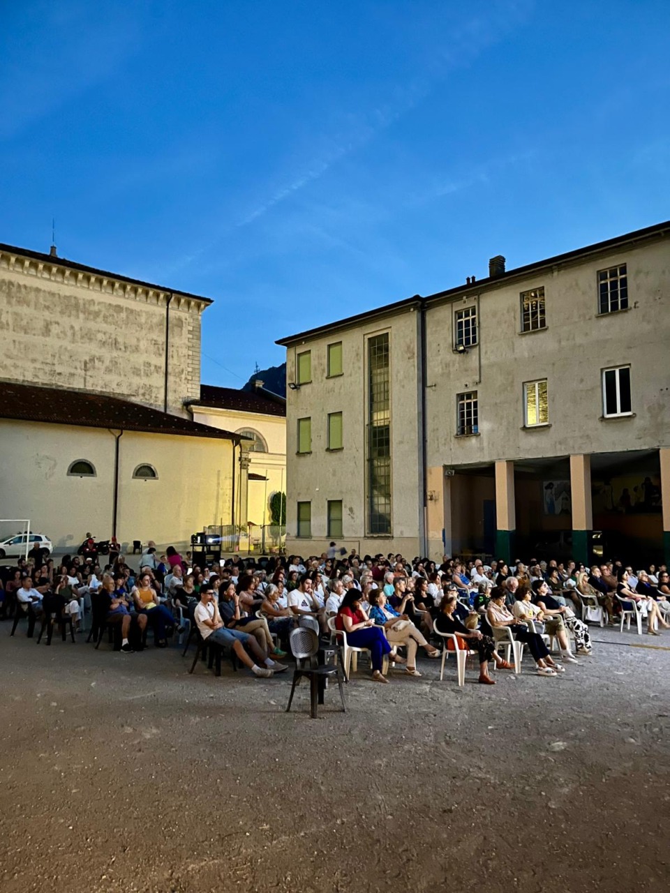 Lecco, “Ma che film la vita!” chiude con “Il mago del Cremlino”