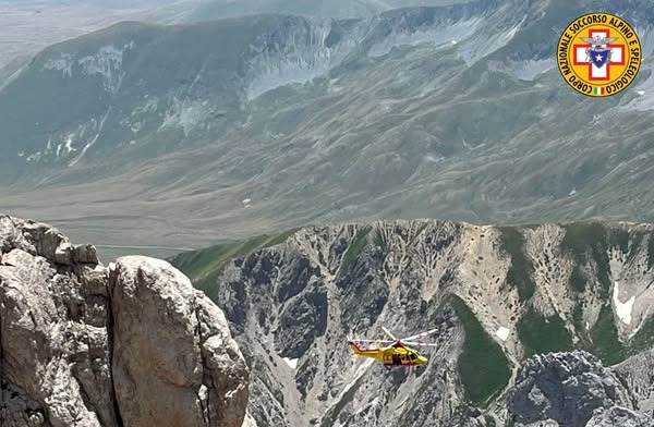 Paura sul Gran Sasso: alpinista di Lecco cade durante la scalata