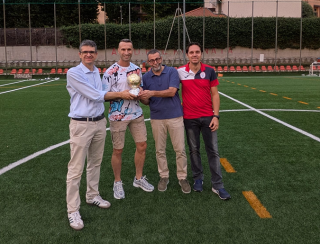 Stefano Mangili vince il Pallone d’Oro del Giornale di Lecco: festa alla Rovinata di Germanedo