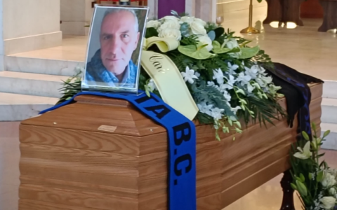 Calolziocorte, commosso addio a Kenni, trovato senza vita nell’Adda