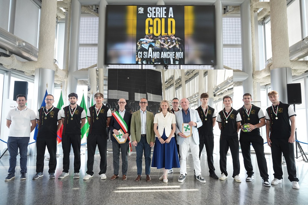 L’Hc San Giorgio Molteno festeggia la promozione in Serie A Gold a Palazzo Lombardia