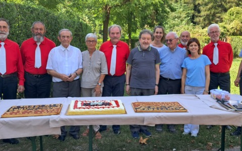Introbio, festa a Villa Serena per i nonni e i 45 anni di ASA