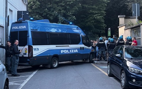 Sanzioni agli antifascisti a Lecco: il S.A.P. difende la Questura, è scontro politico