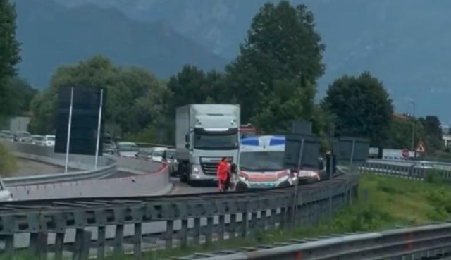 Ss36: incidente a Costa Masnaga, code in direzione Milano