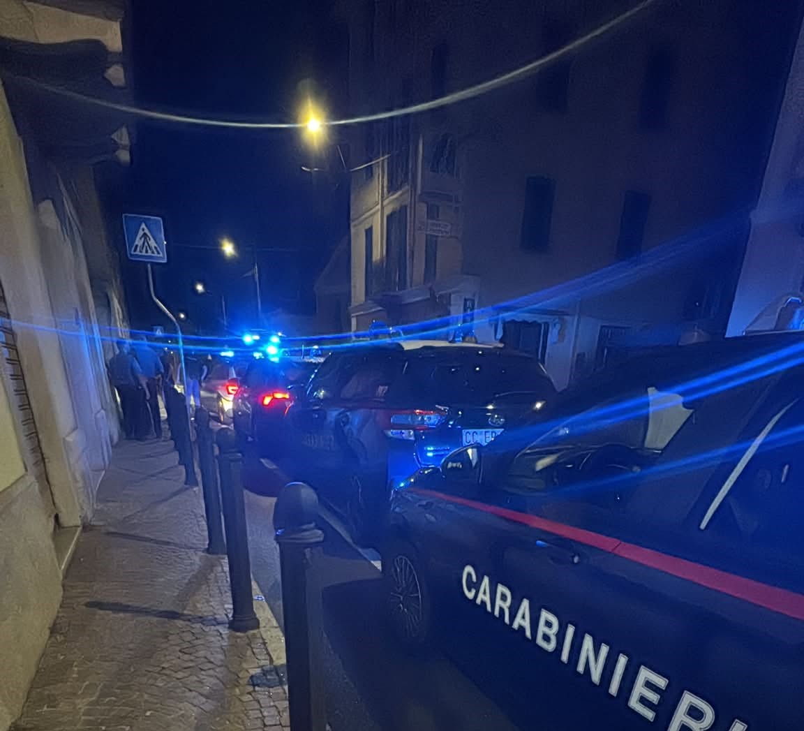Bellano, vandalismi nel parcheggio della stazione: presi due giovani