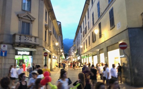 Shopping di Sera Lecco 2026 chiude con successo