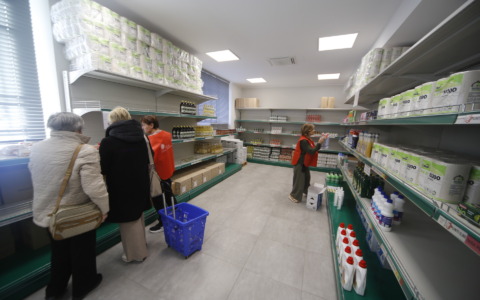 Lecco, l’emporio della Caritas supera le 10mila spese gratuite: aiutate oltre 700 persone