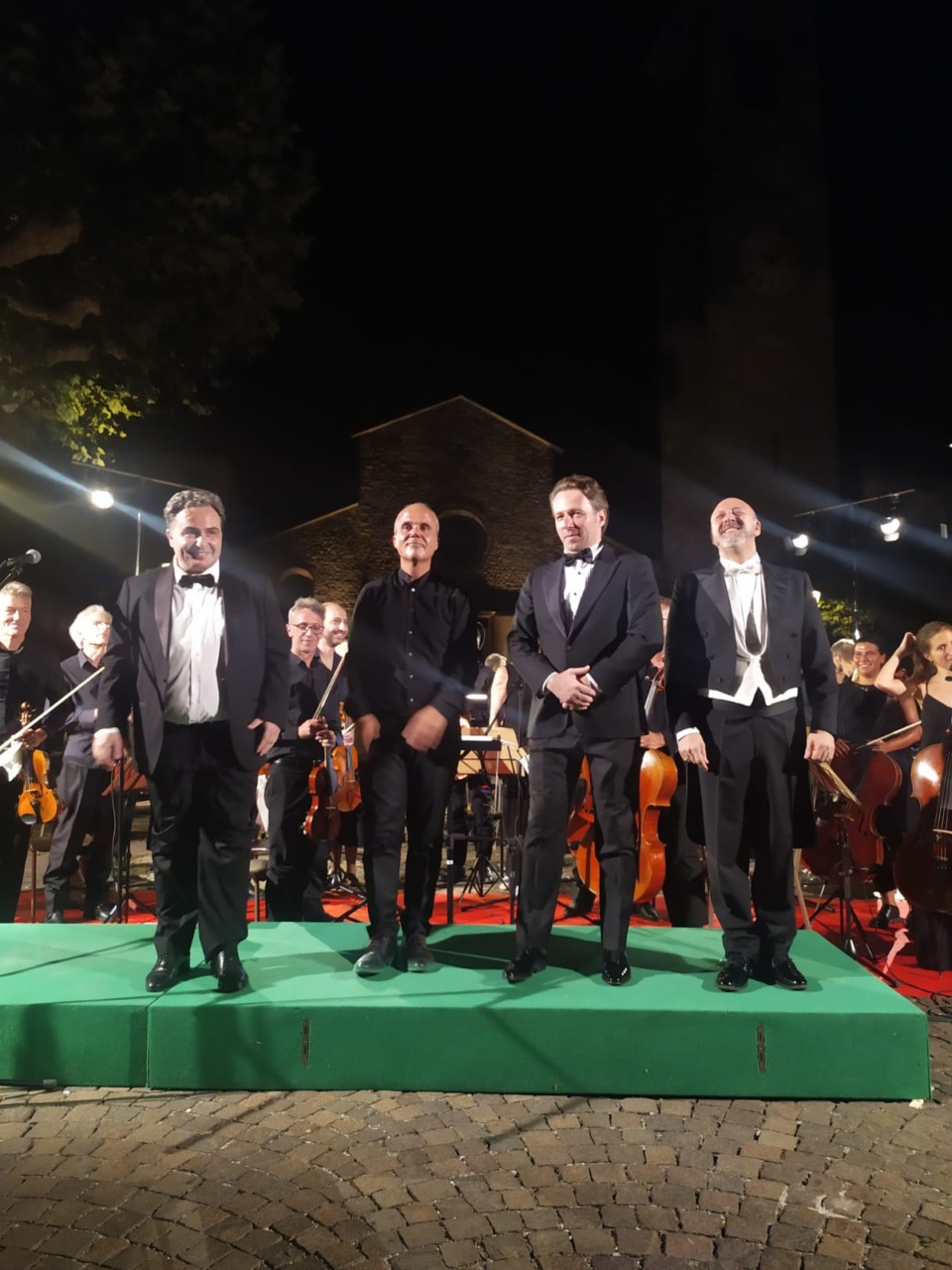 Varenna incanta il mondo con la grande lirica