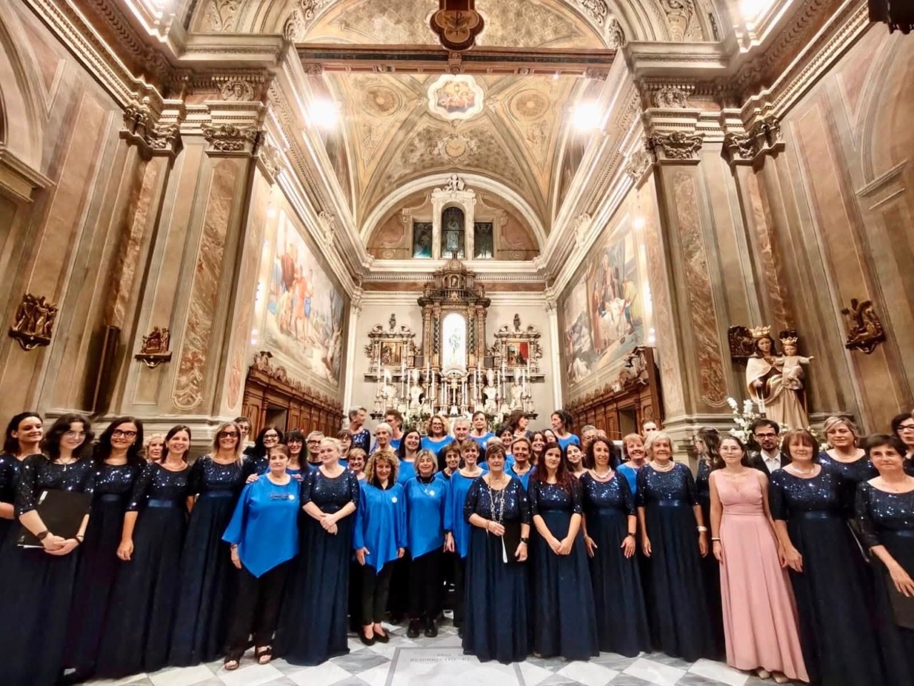 Il Coro Vandelia di Barzio in trasferta a Caspoggio