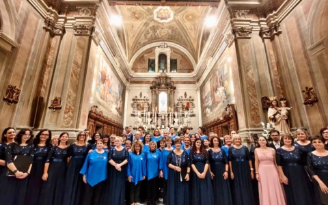 Il Coro Vandelia di Barzio in trasferta a Caspoggio