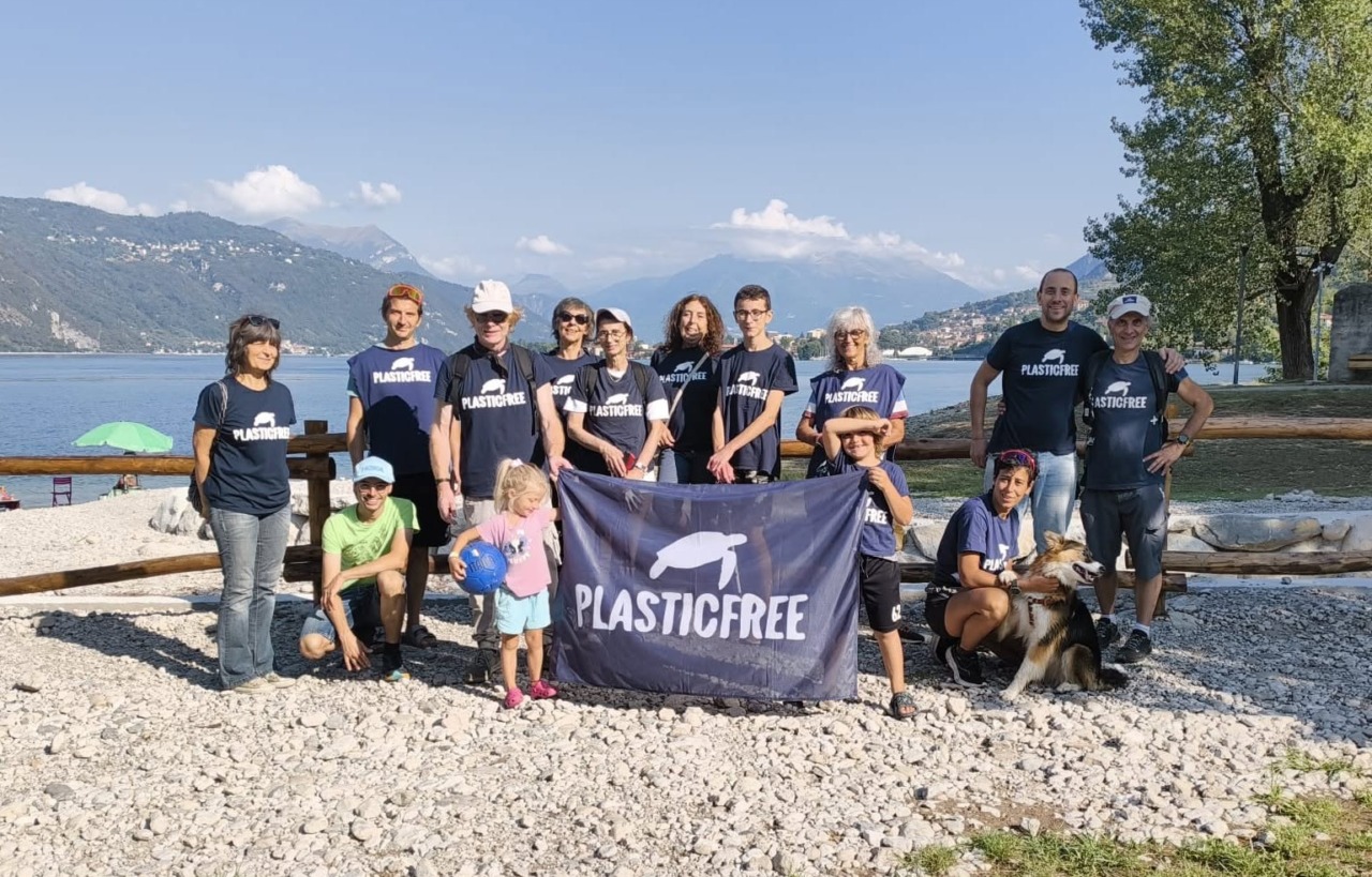 529 chili di rifiuti raccolti sulle spiagge: continua l’impegno dei volontari Plastic Free