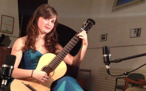 Francesca Riva, primo premio in Romania: trionfo per la chitarrista di Calolziocorte
