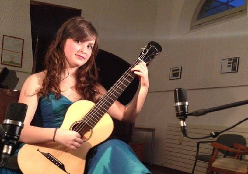 Francesca Riva, primo premio in Romania: trionfo per la chitarrista di Calolziocorte