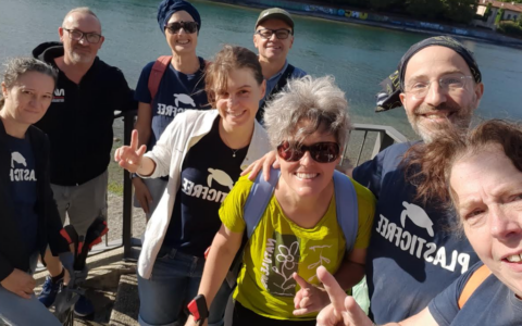 Plastic Free in azione a Malgrate: raccolti 30 kg di rifiuti