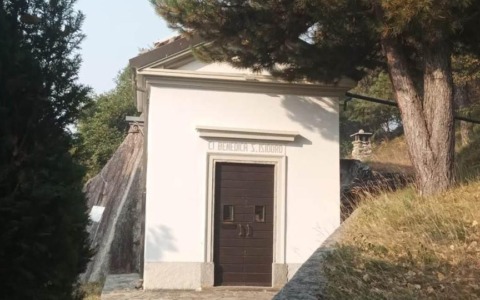 Incendio al Moregallo, la chiesetta di Sant’Isidoro non è stata interessata dalle fiamme