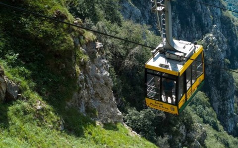 Maltempo a Lecco, chiusa la funivia dei Piani d’Erna