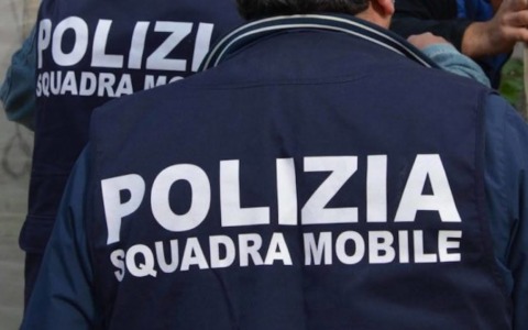 Civate, scambio di cocaina sotto gli occhi della Polizia: arrestato uno spacciatore