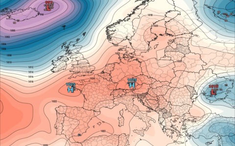 Sole e temperature gradevoli a Lecco. Ma a metà settimana cambia tutto