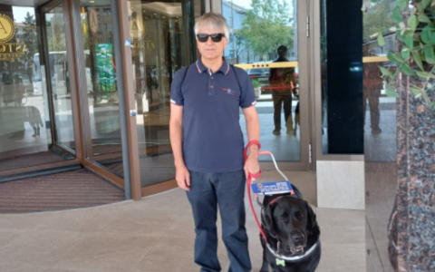 Da Lecco a Milano per i diritti dei ciechi. Stefanoni: «Il cane guida non è un animale da compagnia»