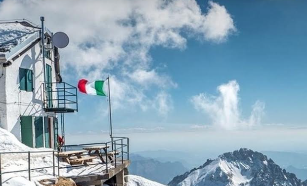 Monti Sorgenti 2026, due serate tra rifugi d’alta quota e grotte glaciali