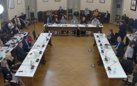 Commissione Garanzia, è scontro in Consiglio: la minoranza lascia l’aula