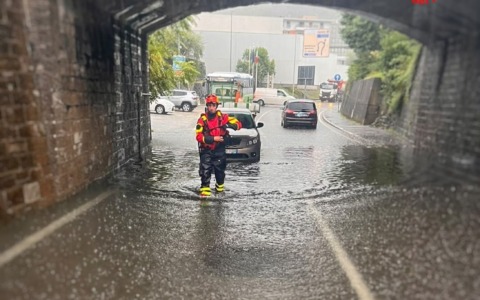 Pioggia record a Olginate: 117 millimetri in un giorno. E il caldo dà tregua
