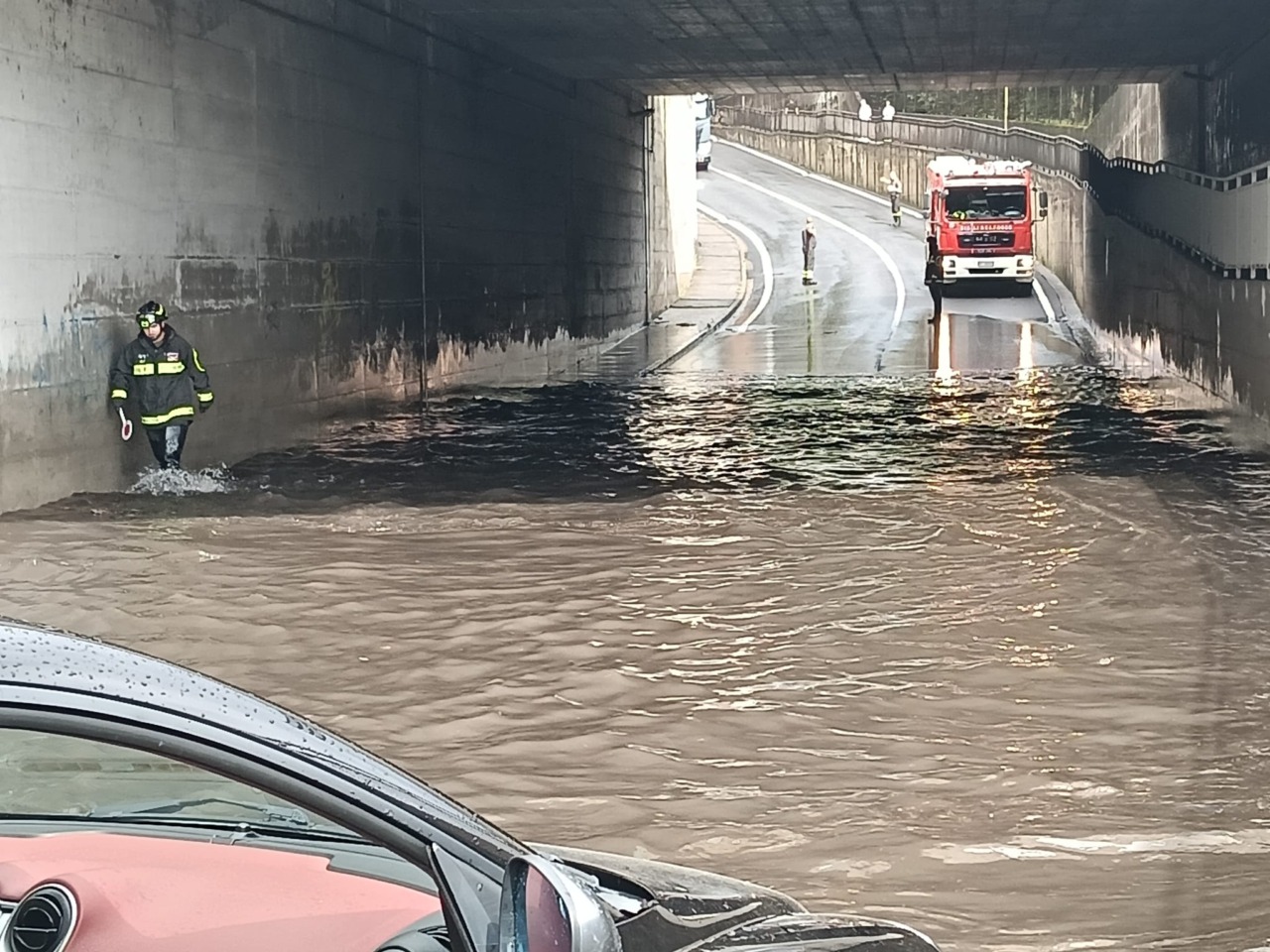 Maltempo, allagamenti: chiusa la Lecco Ballabio e la galleria San Martino