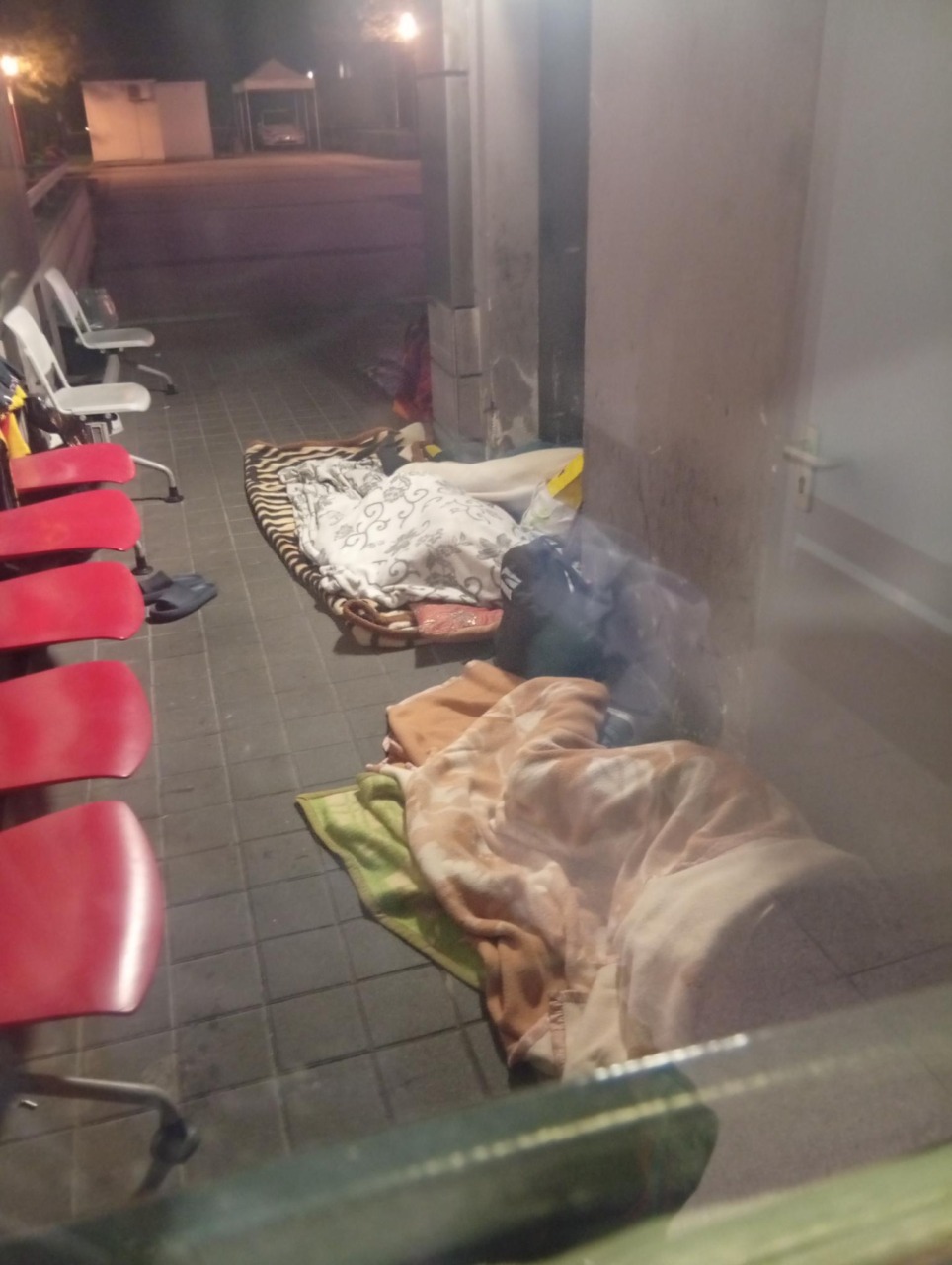 Persona barricata in bagno al Manzoni, la UIL: «Serve vigilanza armata»