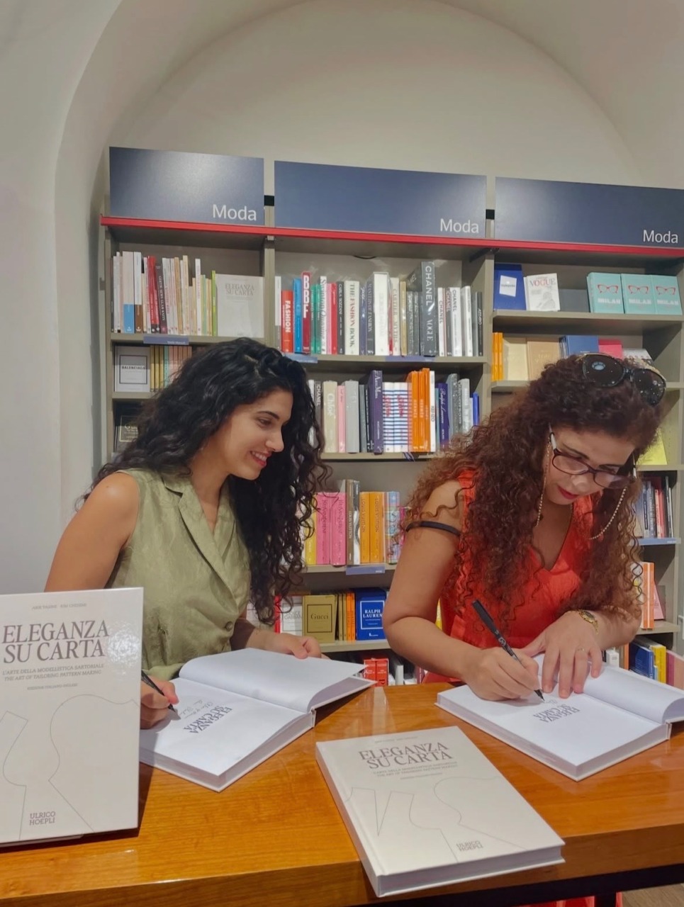 Abir Yasine e Rim Chehimi, madre e figlia, firmano un manuale di modellistica sartoriale