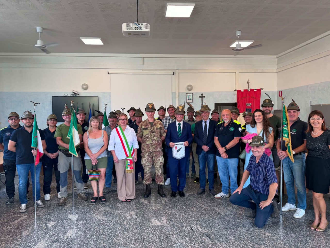 Colico, il saluto del comandante del 5° Reggimento Alpini