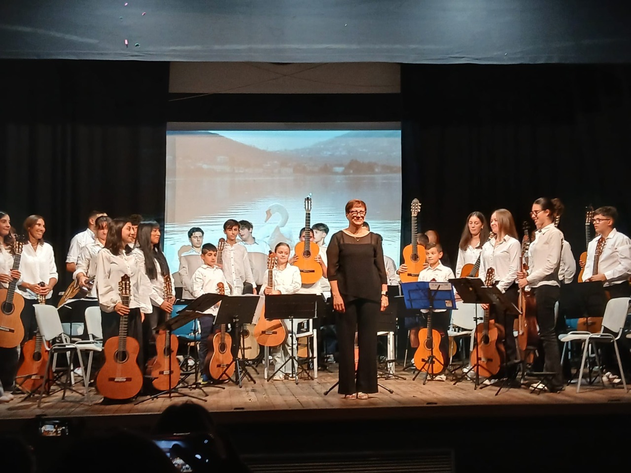 Lecco e San Marino, la musica crea ponti: successo per il concerto al Pertini