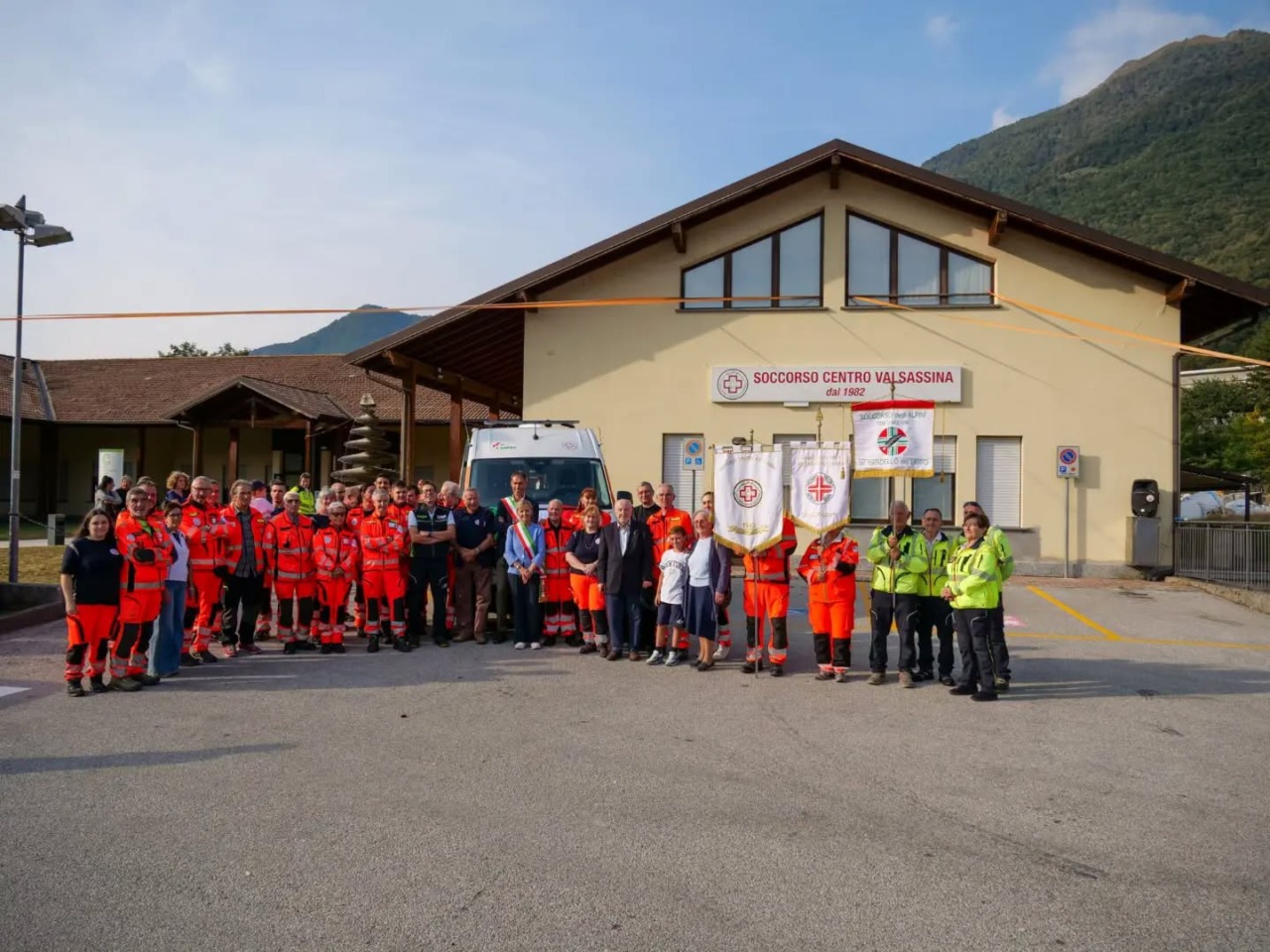 Dal soccorso in Valsassina all’Africa: due ambulanze unite dalla stessa missione