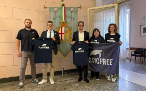 Comune e Plastic Free insieme per tutelare l’ambiente: nuova collaborazione a Lecco
