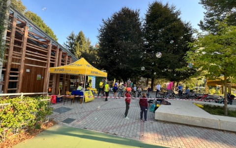 “Bimbimbici”, che successo! Una quarantina di ciclisti per “pedalare verso il futuro”