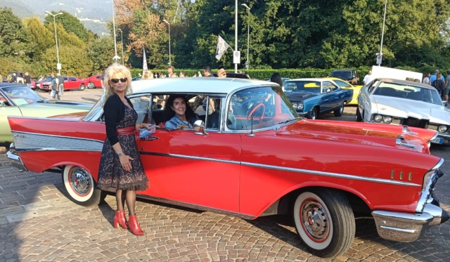 Auto americane, musica e street food: a Olginate successo per la Crazy Reunion