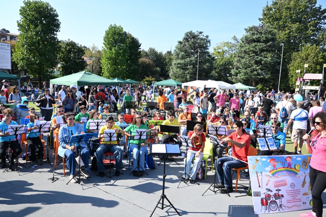 Successo per “Macholandia”: una giornata di giochi e inclusione in ricordo di Mattia Riva
