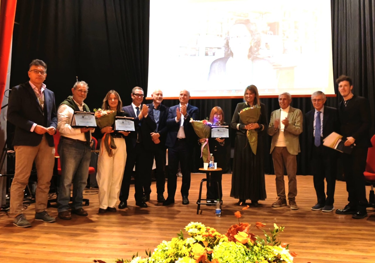 Premio Manzoni, Piera Ventre trionfa con «Stella randagia»