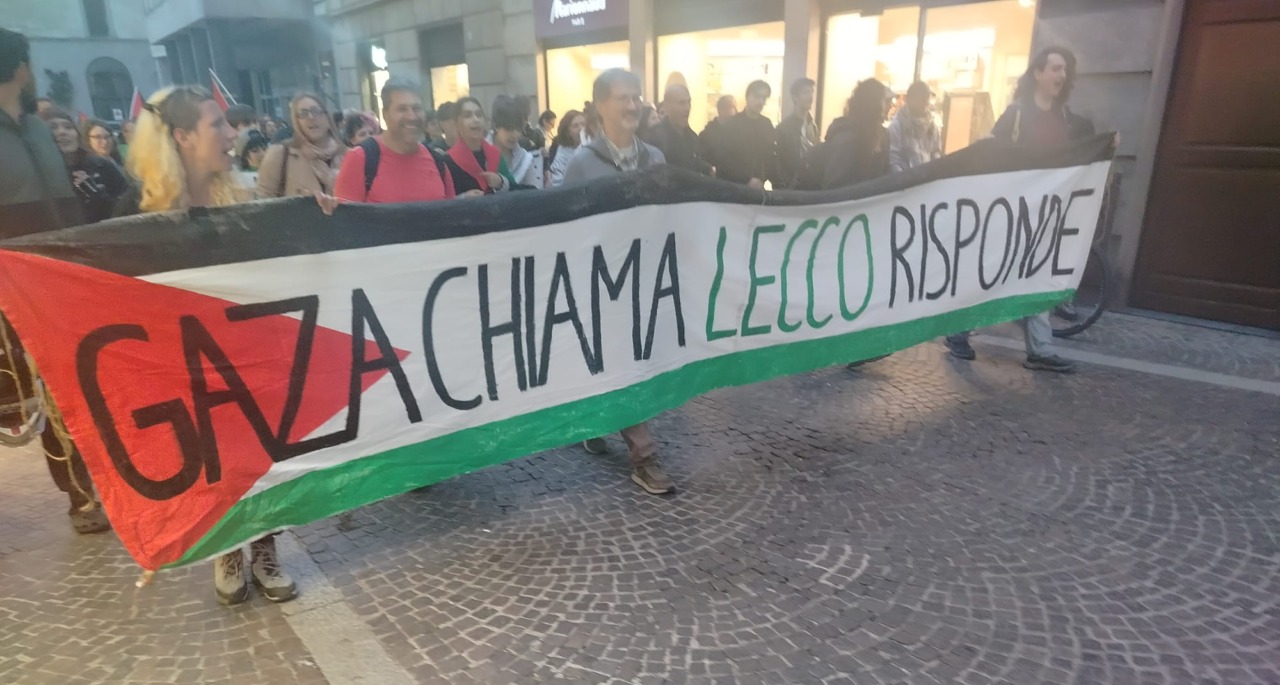 Lecco, 150 in corteo per la Palestina dopo lo stop del 7 ottobre