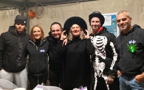 Halloween da record a Pescate: oltre 2.500 partecipanti e 13mila euro in beneficenza