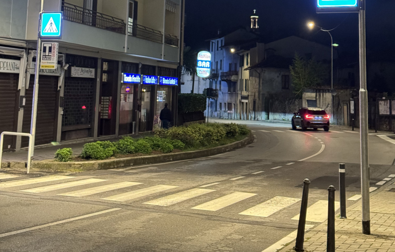 Estensione della rete di illuminazione pubblica: ultimati i lavori, creato un attraversamento pedonale luminoso