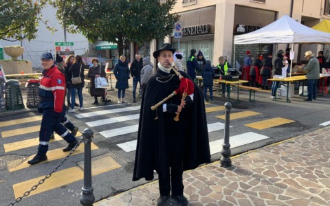 Olginate prepara il Natale e cerca sponsor per accendere la festa